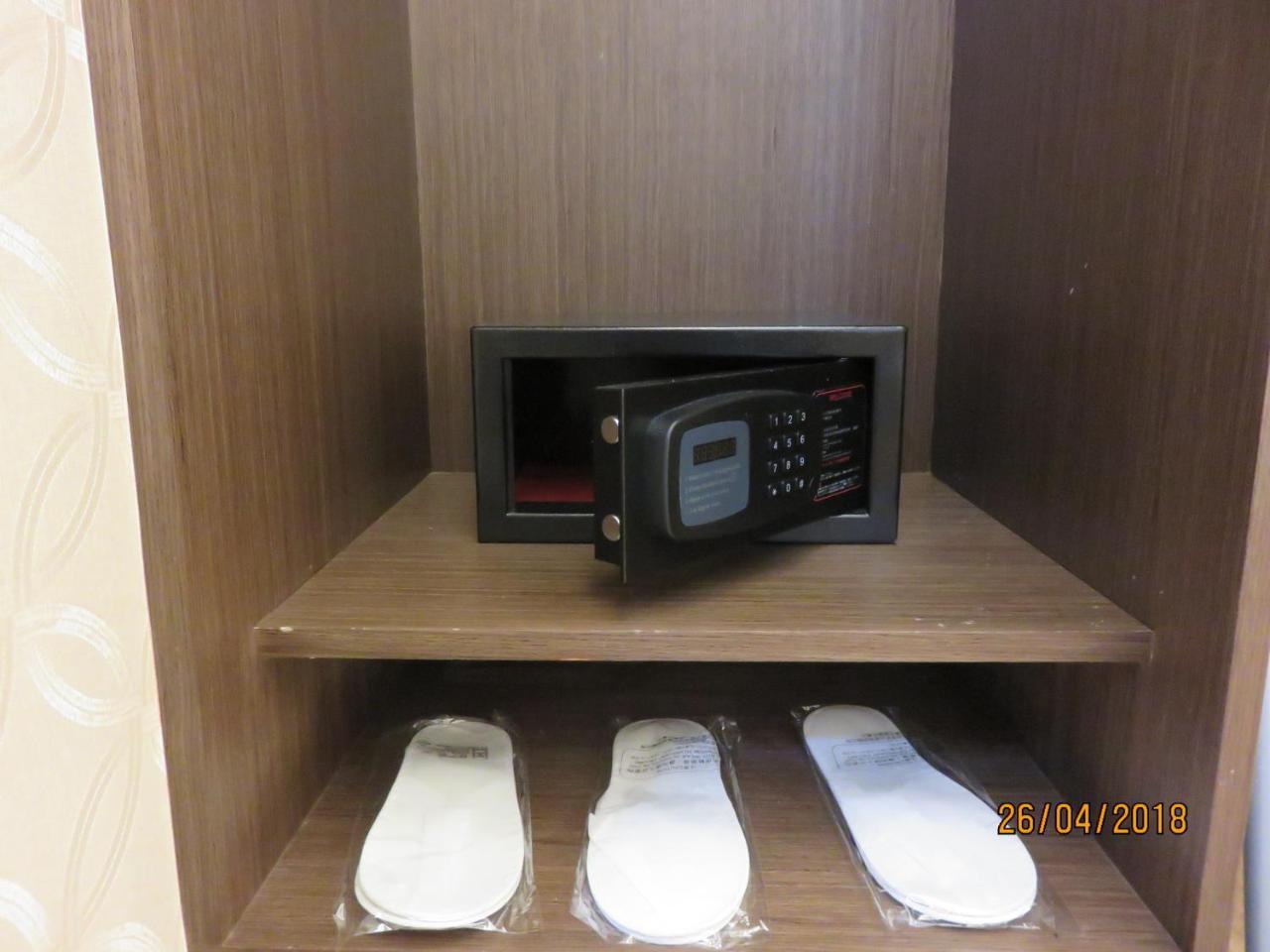 Mao Hua Motel Тайчжун Экстерьер фото